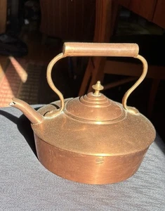 VINTAGE Copper Tea Pot RARE! Unique Squat Shape - Picture 1 of 5
