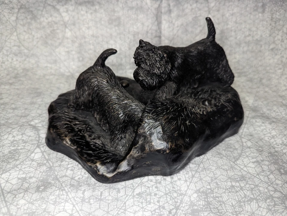 Литая резиновая скульптура T (Tony) Acevedo - шотландские терьеры шотландские собаки 31/350 - Изображение 1 из 4