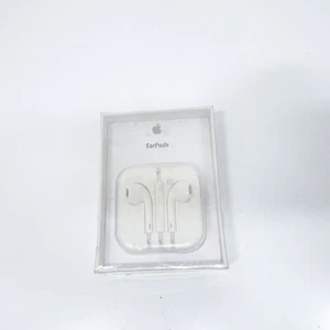 Apple MD827LL/A EarPods with Remote and Mic - Standard Packaging - White - Photo 1 sur 3