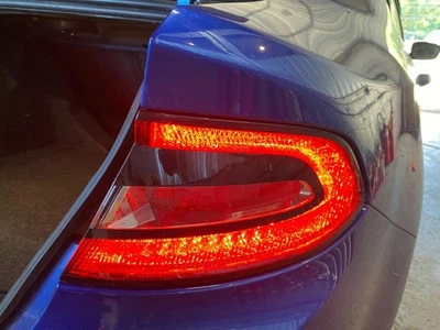 Conjunto de luces traseras Dodge Dart 13 14 15 16 lado del pasajero derecho Foto 1 de 3