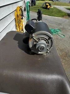 Very Good Craftsman 3450 RPM 1 1/2 HP MOTOR, M1110211 5/8" shaft - Picture 1 of 3