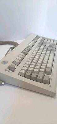 IBM Model M Keyboard Wired 1994 Manufactured By Lexmark PN 1370477 ID No 5037867 - Image 1 of 4