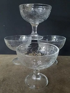 Set of Four (4) Clear Glass Footed Compote Fuit Dish on Pedestal Lot - Picture 1 of 4
