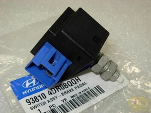 New Genuine Kia Soul Hyundai i30 2011> Brake Pedal Switch 938104DR0A - Picture 1 of 4