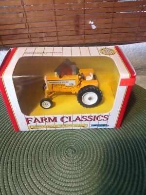  Vintage Ertl Farm Classics Minneapolis Moline G750 1:43 Scale  - Image 1 of 2