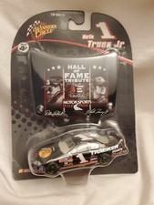 MARTIN TRUEX JR 2006 BASS PRO SHOPS DALE TRIBUTE 1:64 WINNERS CIRCLE DIECAST CAR