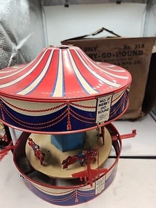 Vtg WOLVERINE NO. 31 MERRY GO ROUND CAROUSEL TIN LITHO TOY Orig Box 31a Rare - Picture 1 of 24