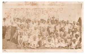 A LARGE FAMILY,WISCONSIN DELLS,1920'S.VTG 4.5" x 2.7" PHOTO*7 - Picture 1 of 2
