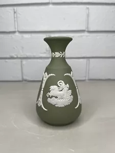 Vintage Wedgwood Jasperware Sage Green Bud Vase Neoclassical Made In England - Foto 1 di 10