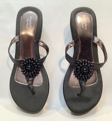 Vera Wang Simply Vera Beaded Thong Wedge Sandals Black Women Size 10 - Image 1 of 4