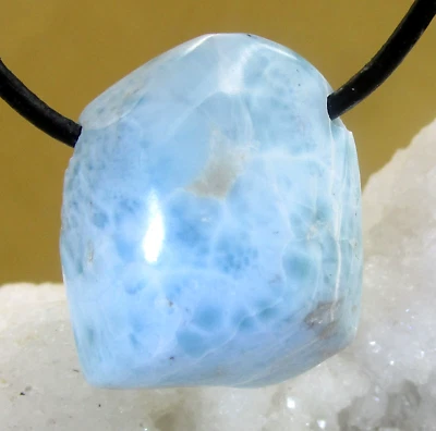 LARIMAR Trommelstein geb. EDELSTEIN ANHÄNGER m. Lederband  AA Qua. Nr.83 - Bild 1 von 2