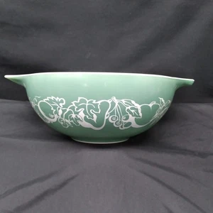Vintage PYREX Promotional 4 Qt Cinderella 444 Green Fruit Salad Baby Fetus Bowl - Bild 1 von 15