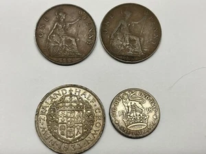 1933 New Zealand Half Crown Silver Coin King George V 2 UK Pennies & Schilling - Picture 1 of 9