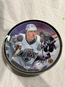Wayne Gretzky "The Great Gretzky" Limited Edition collector Plate w/ COA - Picture 1 of 3