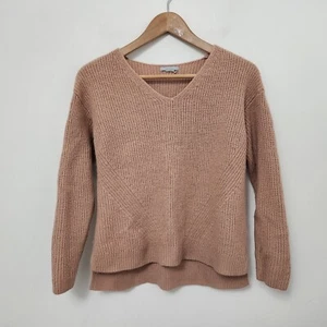 H&M Women's Beige V-Neck Long Sleeve Knit Sweater Size M - Picture 1 of 7