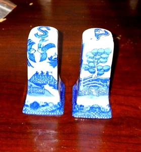 Salero y pimentero porcelana sauce azul China aves pagados orientales nuevo - Imagen 1 de 4
