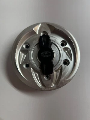 Tappo Serbatoio Benzina Sgancio Rapido BMW Fast Release Fuel Tank Cap 2° scelta - Immagine 1 di 4