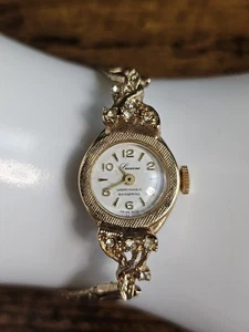 Reloj de pulsera vintage años 60 Lucerna para mujer tono dorado esfera analógica - Imagen 1 de 10