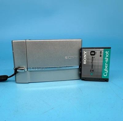 Sony Cyber-shot DSC-T50 7.2MP Digital Camera, Silver - Tested - Image 1 of 4