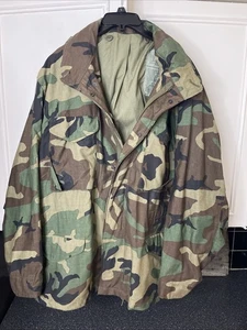 Chaqueta de Campo Ejército de Estados Unidos M65 Talla XL Regular Bosque Camuflaje Abrigo Clima Frío - Imagen 1 de 8