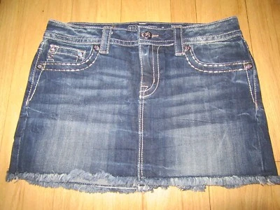 24Z/MISS ME MINIFALDA/DENIM/EMBELLECIDA/BLING/TALLA 30/DOBLADILLO DESHILACHADO/BOLSILLOS! Foto 1 de 4