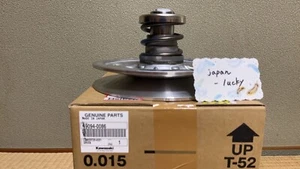 KAWASAKI GENUINE CONVERTER ASSY DRIVEN 49094‑0086 UTV TERYX4 2015 OEM PART Japan - Picture 1 of 7