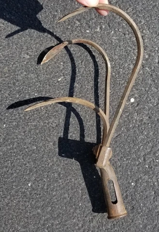 3-TINE FARM CULTIVATOR RAKE GARDEN HAND TILLER Heavy Duty - Needs wood handle! Cover