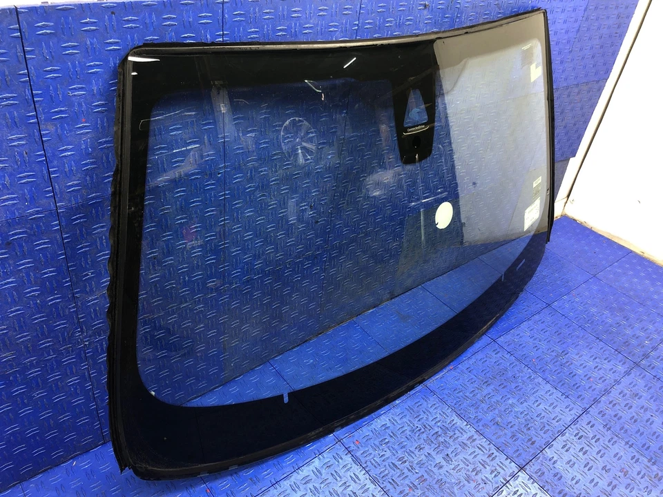 BMW M6 2013-2019 *pickup con bloqueo* parabrisas delantero de cristal F13 con salida de carril Hud Foto 1 de 4
