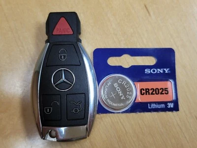 Fair Condition OEM 4 Btn Mercedes-Benz Key Remote Fob   204Y51100200R   IYZDC12K - Image 1 of 4