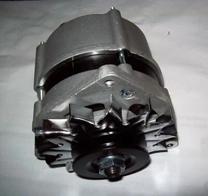 Alternator 12V 65A do Unimog Fendt Schanzlin Eicher Case Steyr Fahr Deutz - Zdjęcie 1 z 3