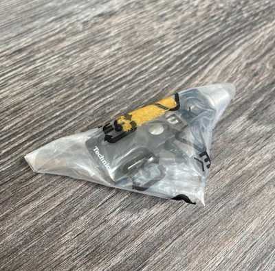 Genuine NEW Technics Headshell In Original Packaging - Image 1 of 4