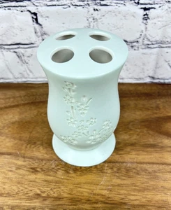 Vintage Simply Shabby Chic Light Green Embossed Floral Toothbrush Holder - Picture 1 of 6