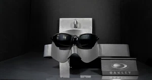 Oakley Half X Titanium Carbon Finish Glasses-Black Polarized Lenses+Vault+Bag - Picture 1 of 10