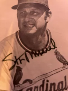 1977 Stan Musial Autograph Photo - Picture 1 of 3