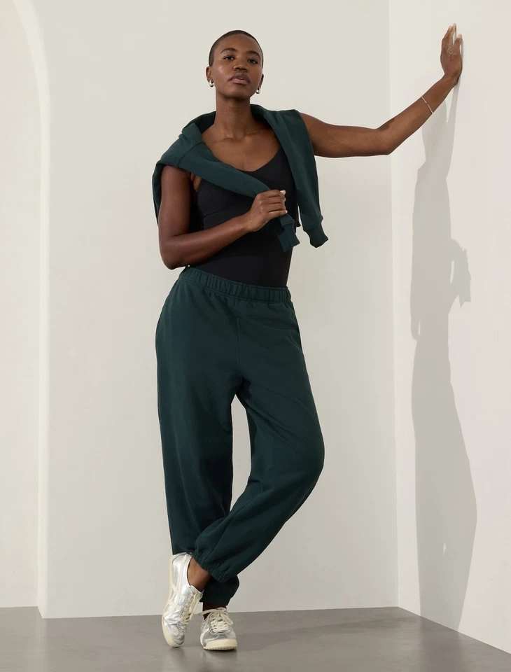 Athleta Forever Fleece High Rise Jogger size M Medium Bright White #891669