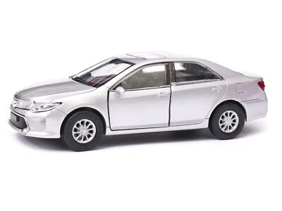 2016 Toyota Camry Japanese Family Car Model Diecast Toy Silver 1:34-1:39 Welly - Image 1 of 4