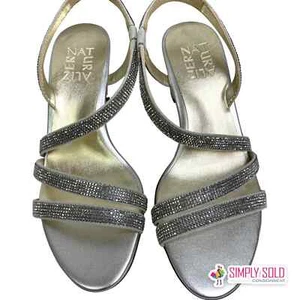 Naturalizer Women's Vanessa 2 Silver Evening Strappy Sandals Open Toe W/ Box 5M - Picture 1 of 11