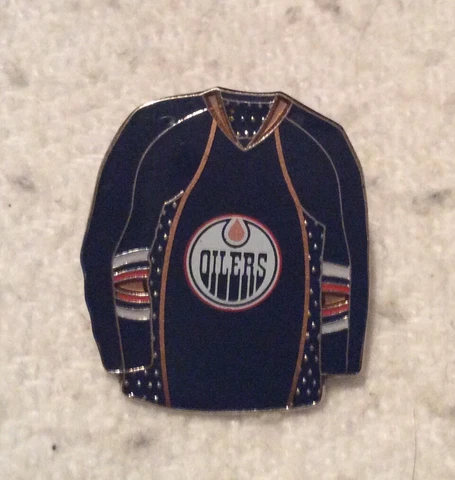 Edmonton Oilers Sweater Lapel Pin 1” Long Cover