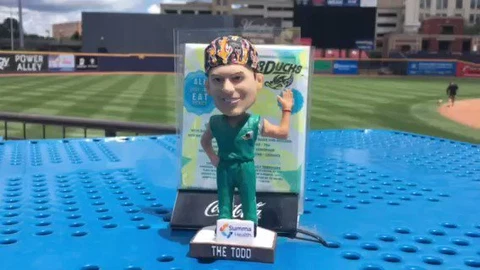 The Todd Bobble High-5 Robert Maschio Akron RubberDucks Bobblehead SGA 7/22/17 Cover