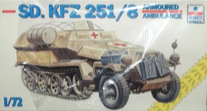 ERTL 8347 1-72 Sd automóvil 251/8 AMORED ambulancia - kit - oferta 2 - Imagen 1 de 2