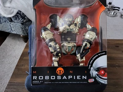 Robosapien Metallic Gold Robot Mini 8.5” WowWee 2004 - New - Image 1 of 4