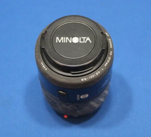 MINOLTA AF-70-210 Zoom Lens 35 mm Film Camera w/ Case - Picture 1 of 7