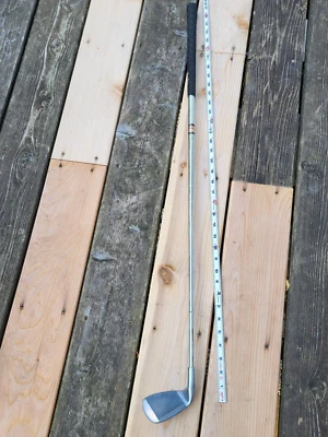 MENS TOUR EDGE REACTION 2 9 IRON RIGHT-HANDED 37" STEEL SHAFT GOLF CLUB - Image 1 of 4