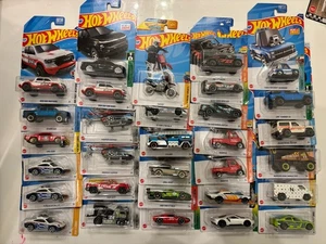 30 Hot wheels Modern Unique Cars NIB Special Rare - See Photos Lot #5 Neu - Bild 1 von 3