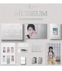 IU Season's Greetings 2023 Juego Completo K-Pop SELLADO NUEVO (NO CD AUDIO) - Imagen 1 de 9