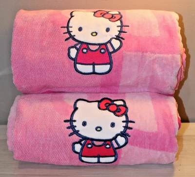 JUEGO DE 2 TOALLAS DE PLAYA SANRIO BORDADAS HELLO KITTY 100% ALGODÓN 34x63 NUEVO Foto 1 de 3