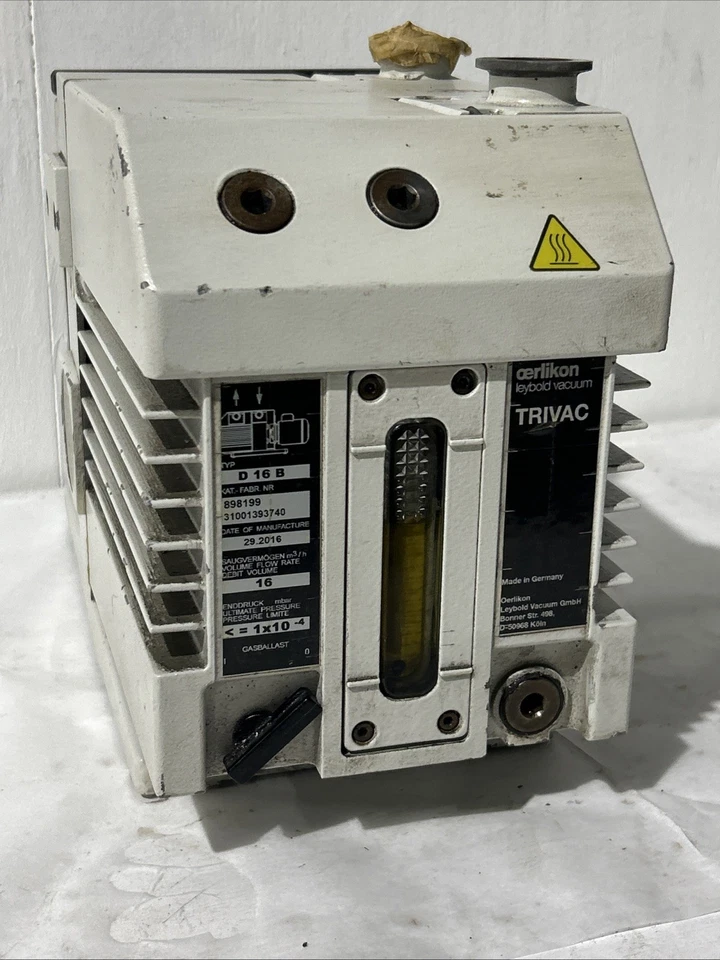 BOMBA DE VACÍO PALETAS ROTATIVAS OERLIKON / LEYBOLD D 16 B Trivac. Falta motor Foto 1 de 4