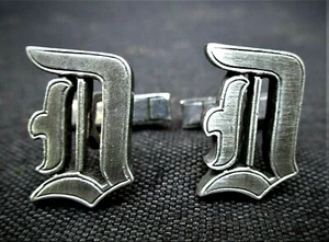 PAIR OF VINTAGE 1950 STERLING "D" MONOGRAM CUFFLINKS - UNITED STATES - Picture 1 of 3