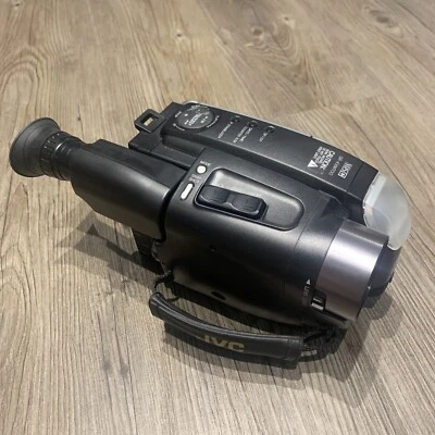 JVC GR-AXM700U COMPACT VHS-C Camcorder untested for parts or repair - Image 1 of 4