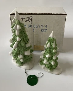 2er Set Abt 56 Porzellan verschneite Kiefern Erbe Dorf Zubehör 6537-4 - Bild 1 von 11